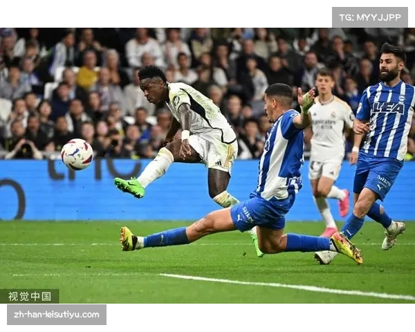 皇马4-1皇家社会复盘：双后腰体系破解高位逼抢，维尼修斯两球定调